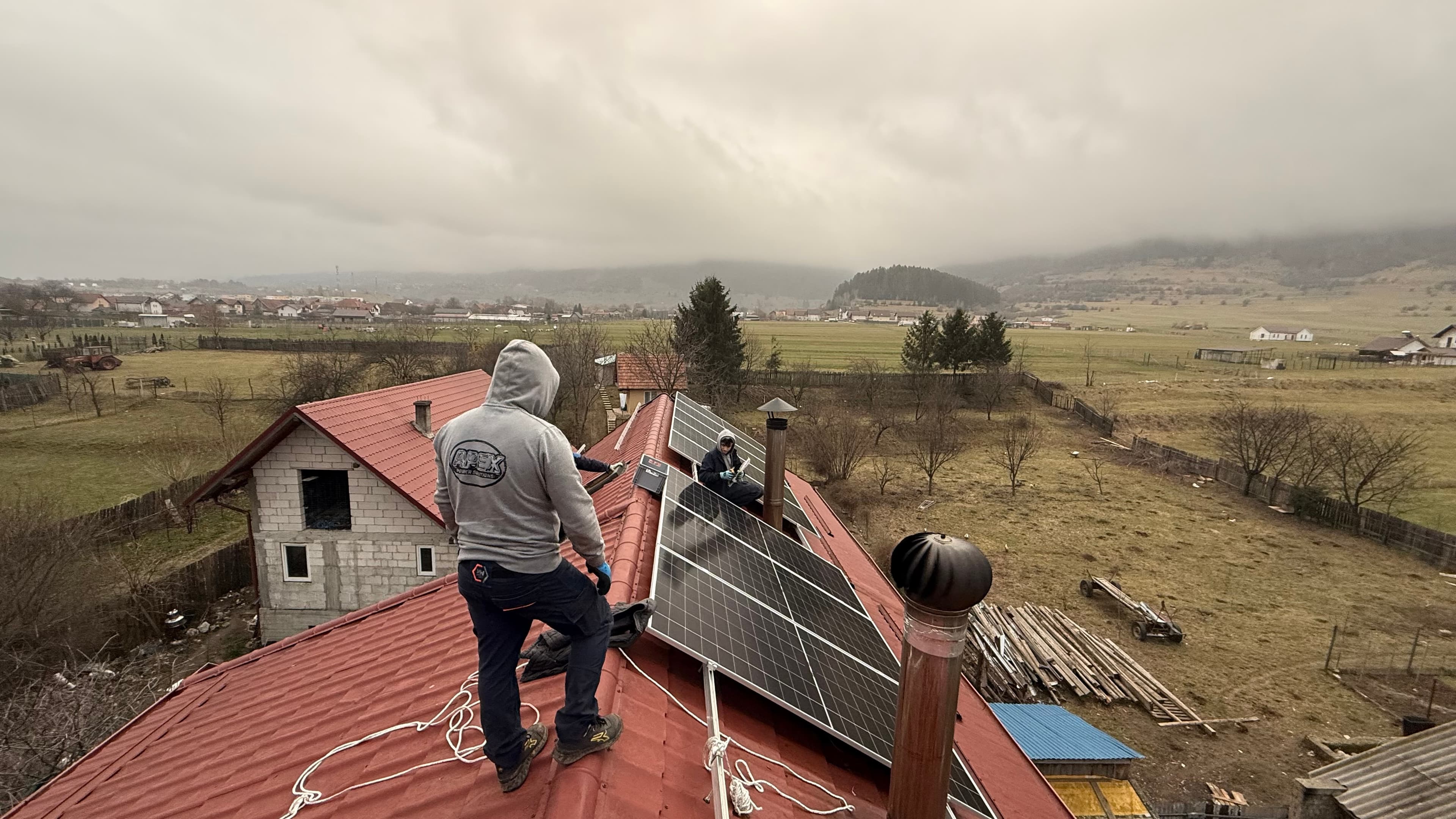 Instalație fotovoltaică realizată de Apex Power Solutions